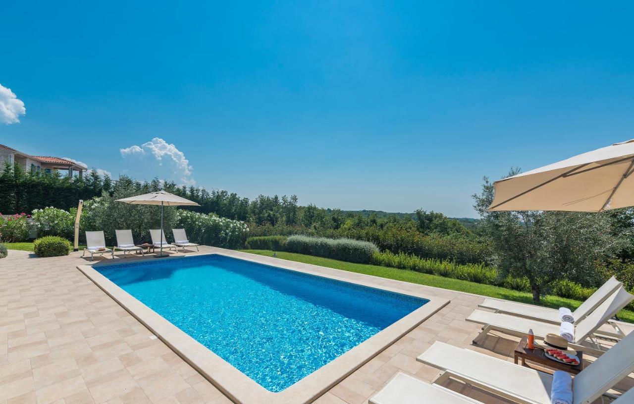 Villa Sterpazzi - Near Porec With Sea View, Private Jacuzzi, Sauna And Pool Višnjan Εξωτερικό φωτογραφία