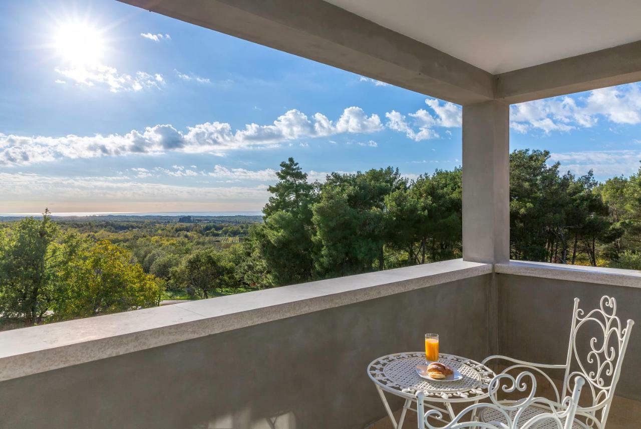 Villa Sterpazzi - Near Porec With Sea View, Private Jacuzzi, Sauna And Pool Višnjan Εξωτερικό φωτογραφία