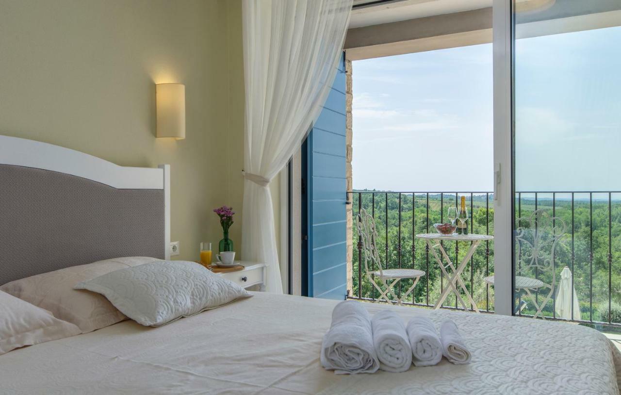 Villa Sterpazzi - Near Porec With Sea View, Private Jacuzzi, Sauna And Pool Višnjan Εξωτερικό φωτογραφία
